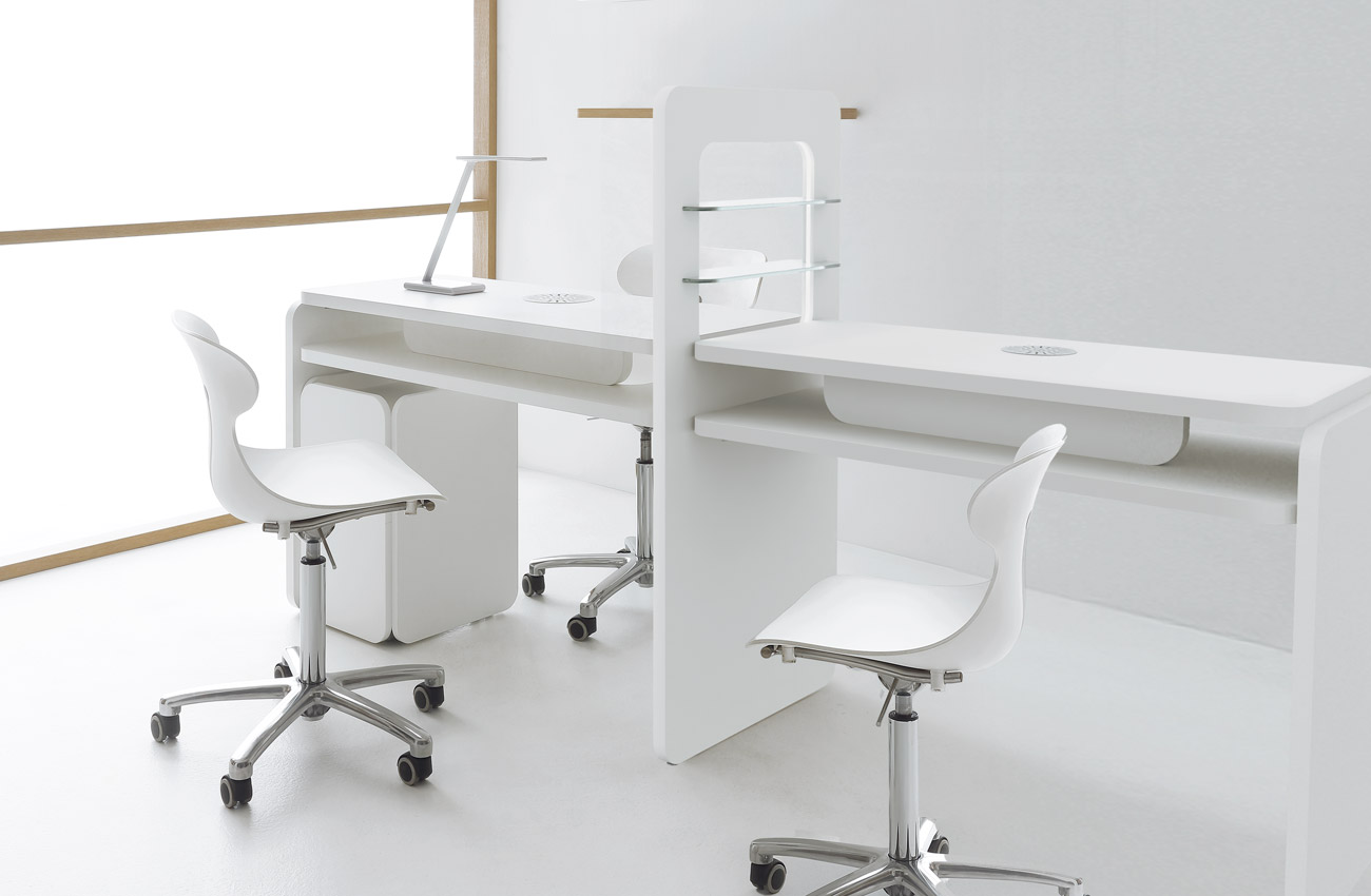 masa za manicur s LED panel